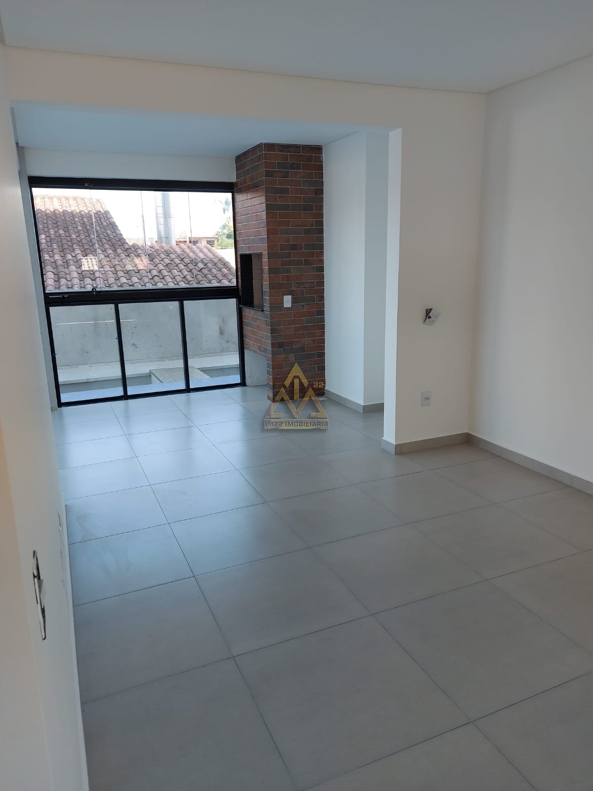 Apartamento à venda com 3 quartos, 1 suíte e 1 vaga no Centro, Balneário Piçarras (SC) — foto 4 de 8
