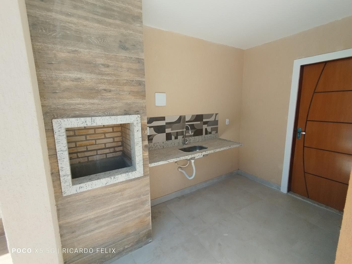 Casa à venda com 3 quartos, 1 suíte, 2 vagas e 210m² no Village, Rio das Ostras (RJ) — foto 6 de 8