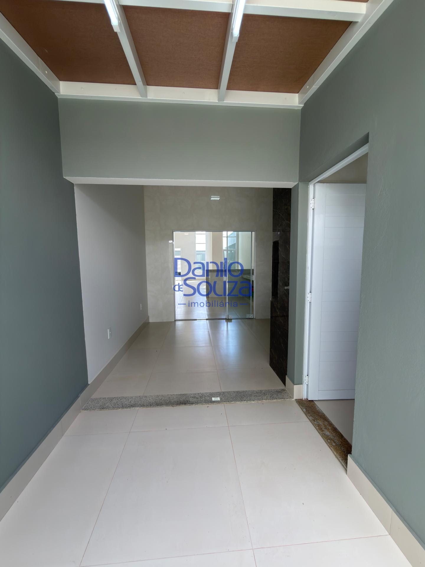Casa à venda com 3 quartos, 1 suíte, 2 vagas e 240m² no Jardim Europa V, Araxá (MG) — foto 9 de 15