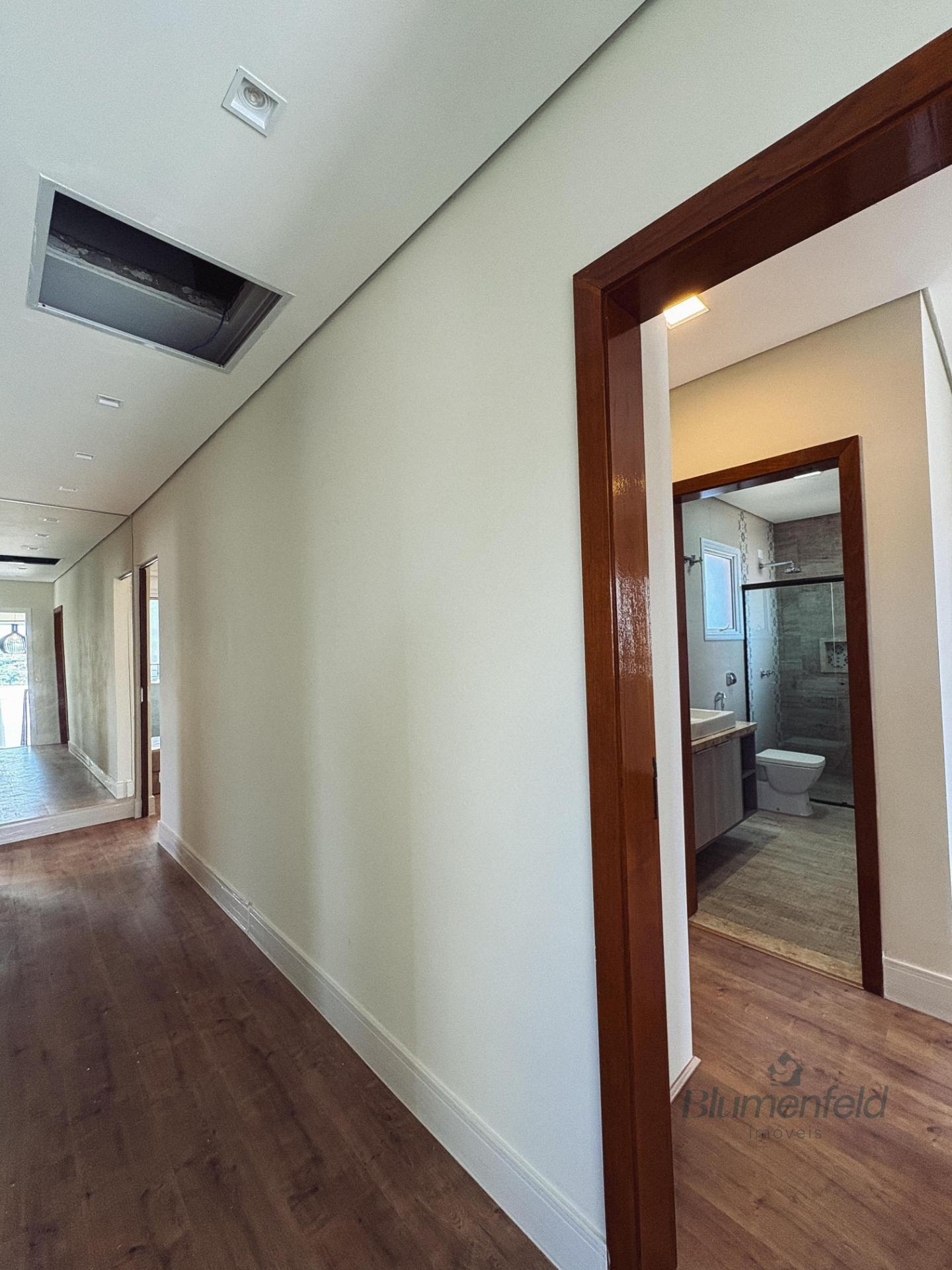 Casa à venda com 4 quartos, 4 suítes, 4 vagas e 338m² no Condomínio Real Park, Arujá (SP) — foto 12 de 28