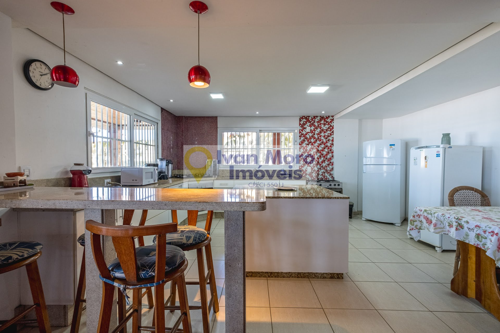 Casa à venda com 10 quartos, 7 suítes, 4 vagas e 554m² no Ingleses do Rio Vermelho, Florianópolis (SC) — foto 9 de 30
