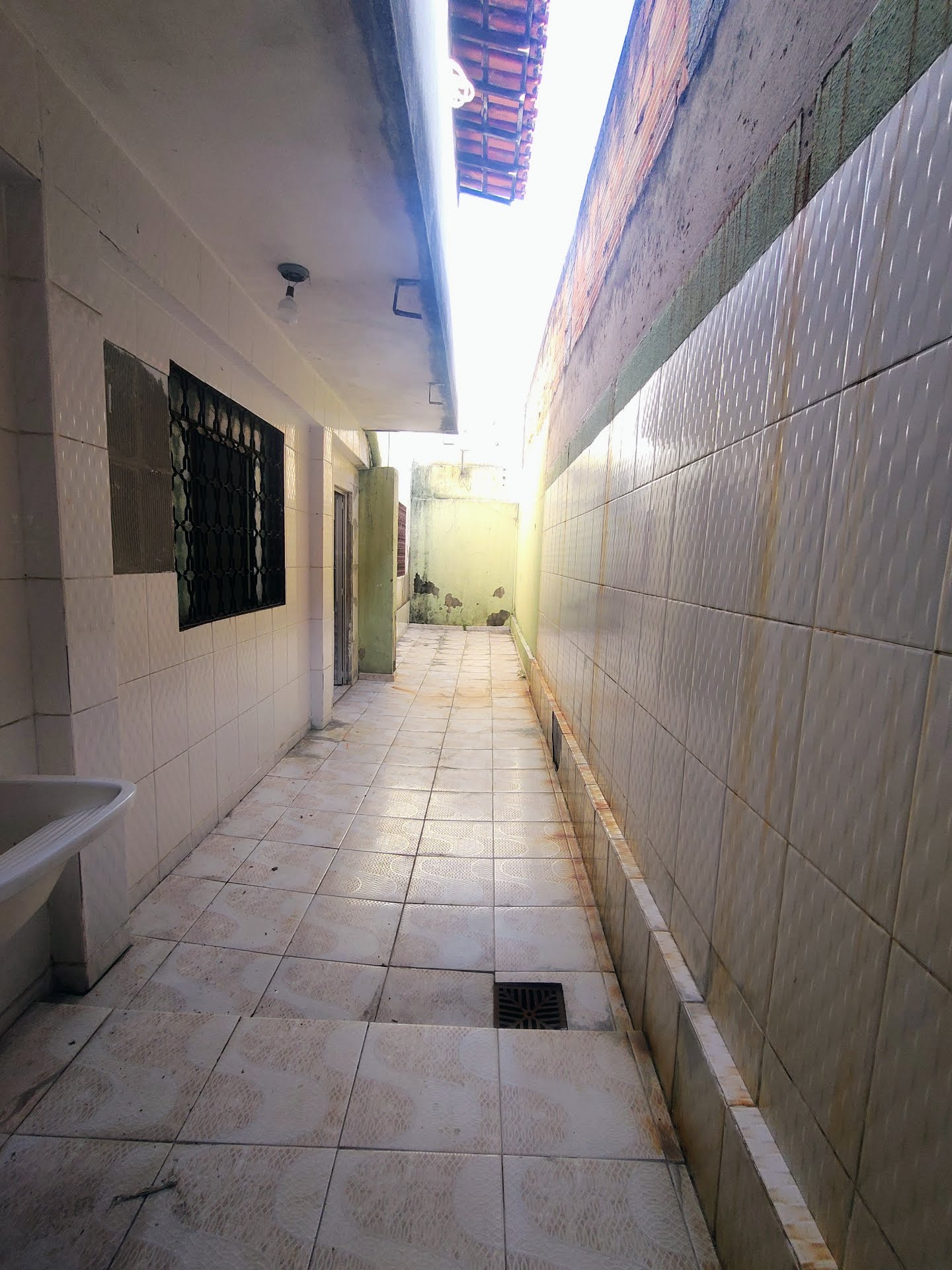 Casa à venda com 5 quartos, 1 suíte, 5 vagas e 360m² no Santa Monica, Belo Horizonte (MG) — foto 24 de 25