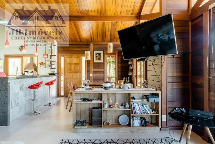 Casa à venda com 3 quartos, 1 suíte, 3 vagas e 310m² no Pinheirinho, Itajubá (MG) — foto 2 de 30