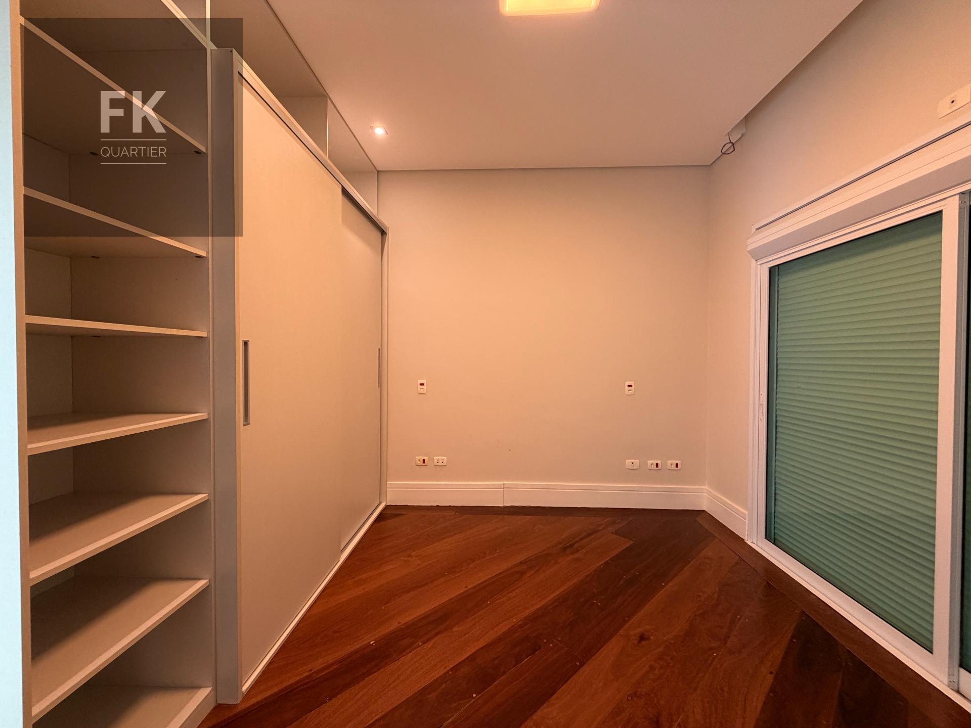 Casa à venda com 4 quartos, 4 suítes, 4 vagas e 480m² no Cidade Tamboré, Santana de Parnaíba (SP) — foto 10 de 30