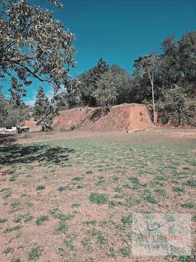 Terraplanagem já preparada para construir
