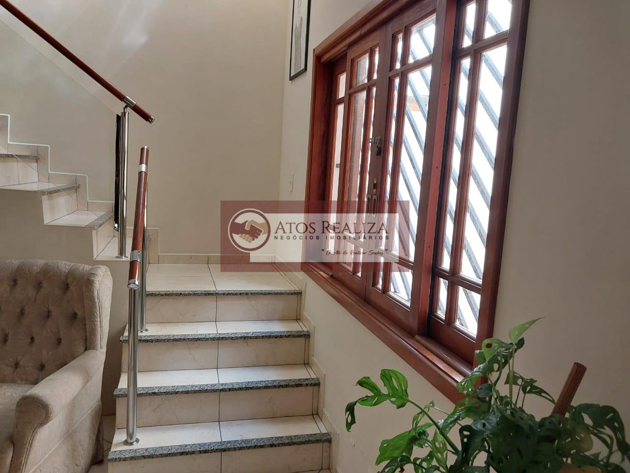 Casa à venda com 3 quartos, 1 suíte, 4 vagas e 358m² no Jardim Juá, São Paulo (SP) — foto 5 de 8