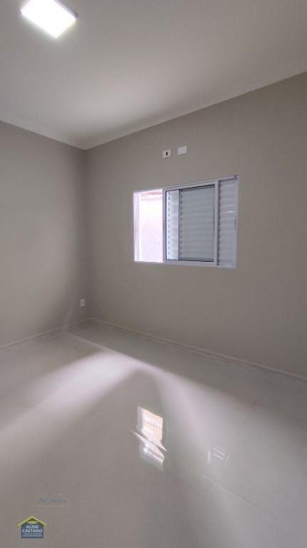 Casa à venda com 3 quartos, 2 suítes, 2 vagas e 110m² no Vila Tupi, Praia Grande (SP) — foto 23 de 30