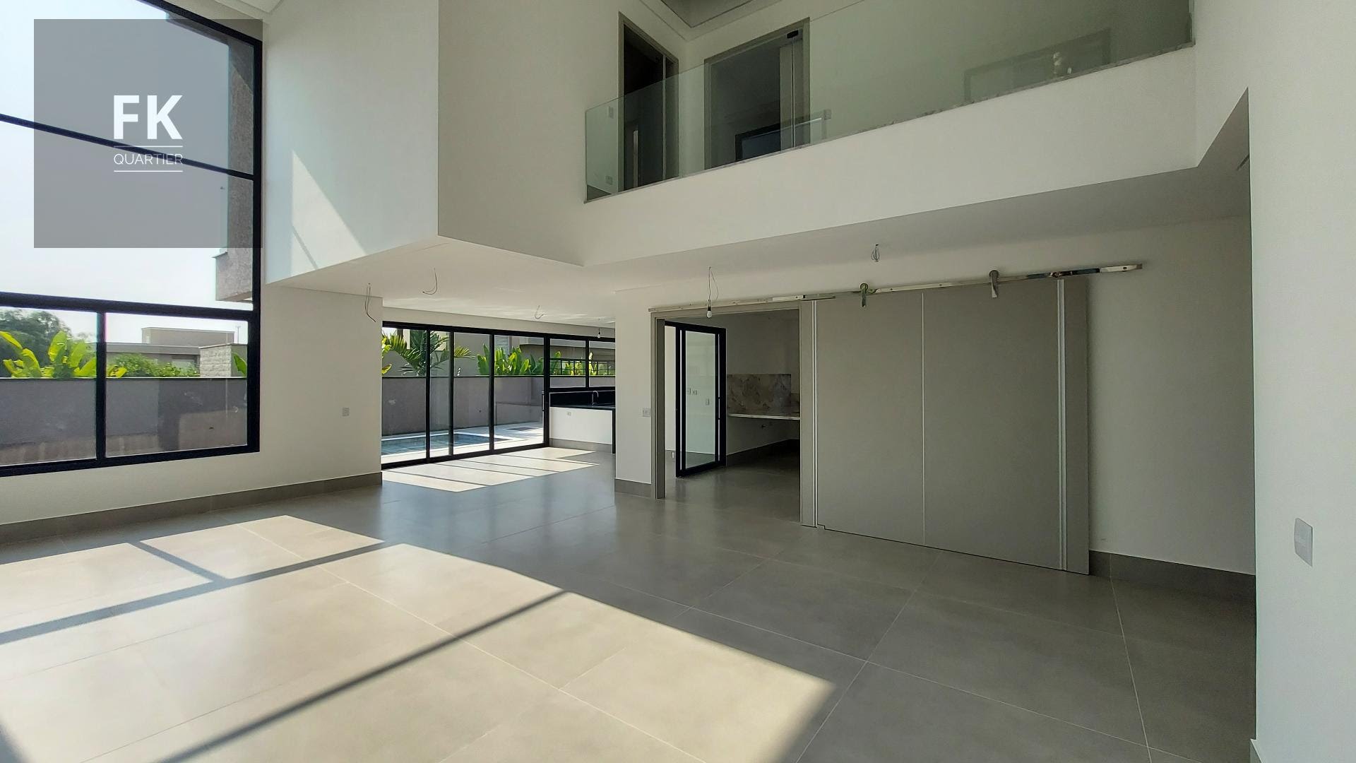 Casa à venda com 4 quartos, 7 banheiros, 6 vagas e 452m² no Colinas da Anhanguera, Santana de Parnaíba — foto principal