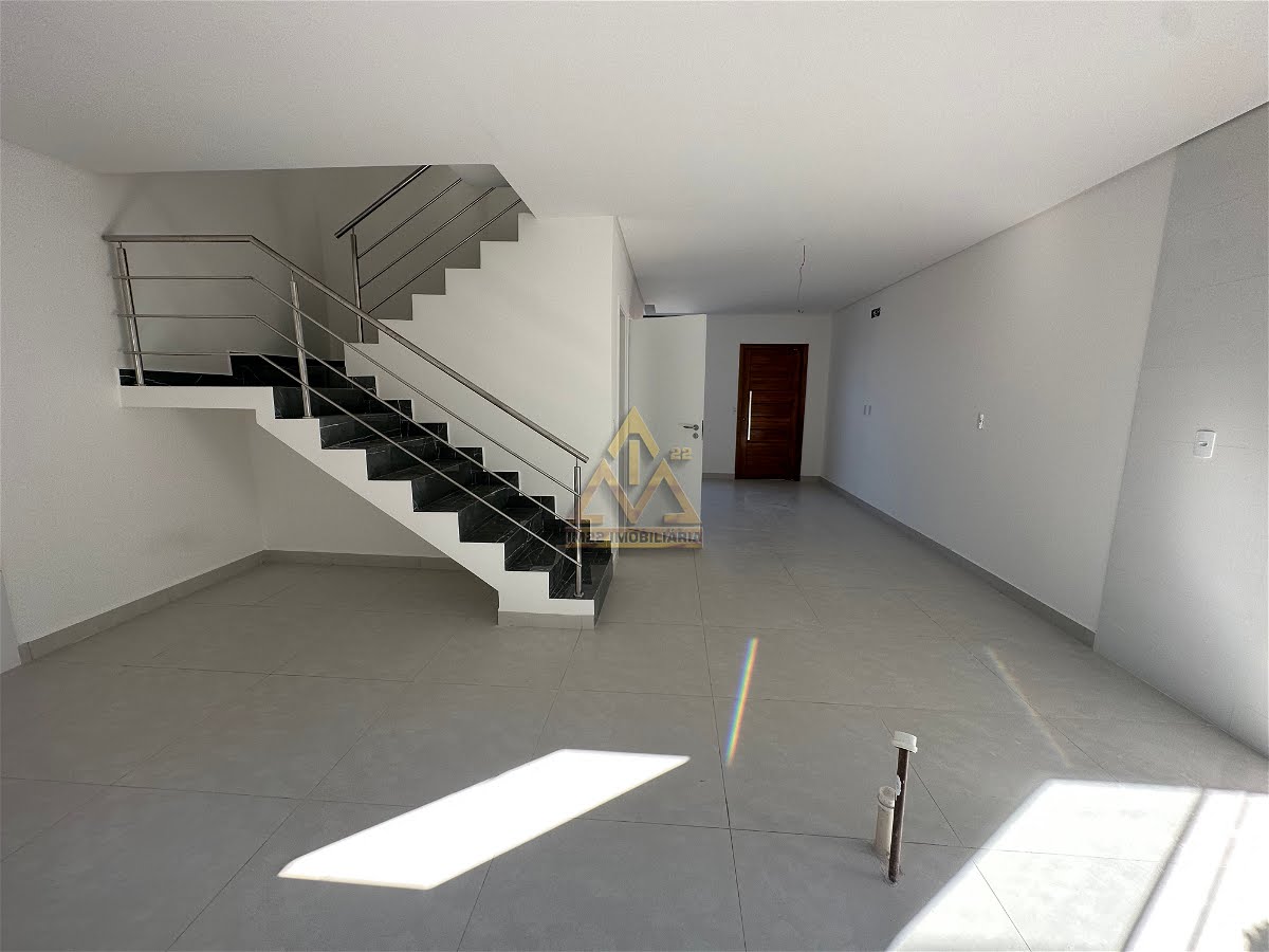 Casa à venda com 3 quartos, 1 suíte, 1 vaga e 100m² no Centro, Penha (SC) — foto 2 de 13