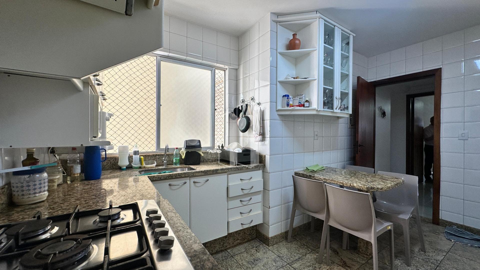 Apartamento à venda com 4 quartos, 2 suítes, 2 vagas e 140m² no Nova Suiça, Goiânia (GO) — foto 8 de 25
