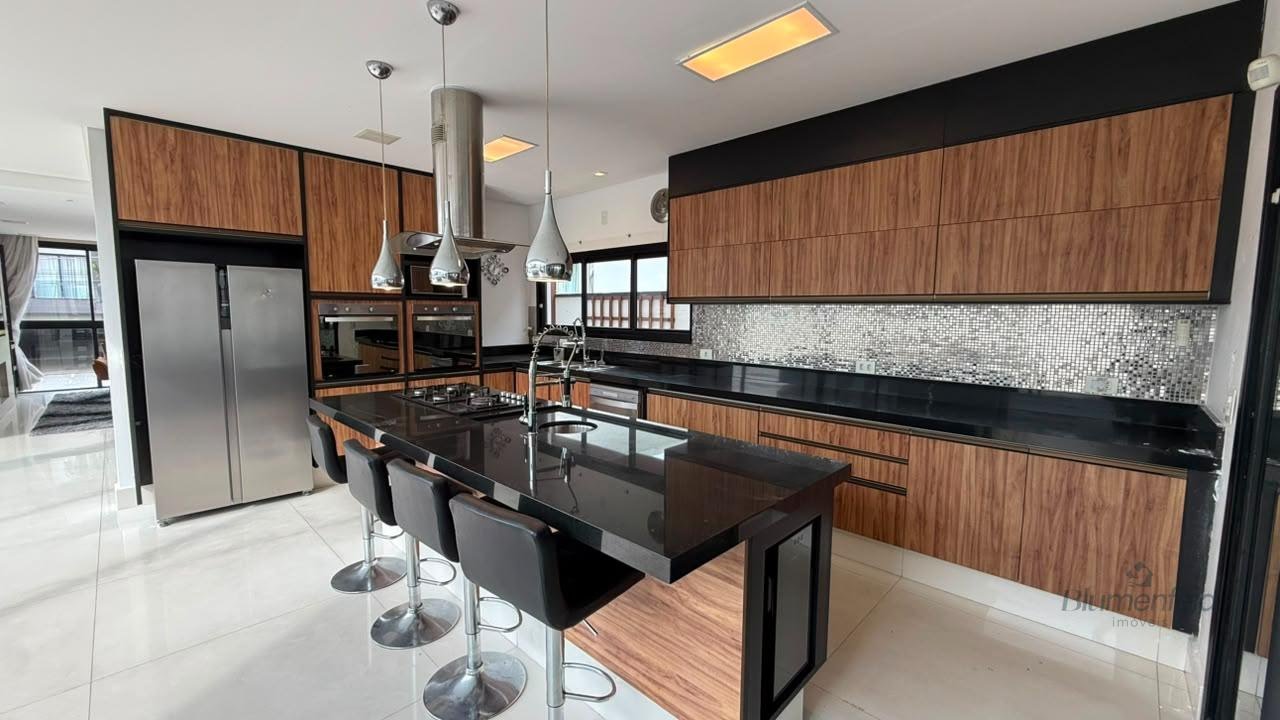 Casa à venda com 4 quartos, 4 suítes, 6 vagas e 370m² no Condomínio Real Park, Arujá (SP) — foto 12 de 30
