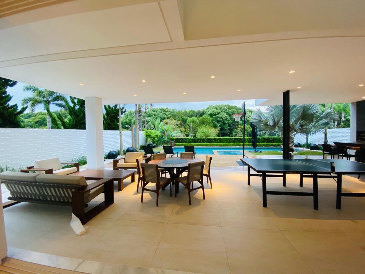 Casa à venda com 5 quartos, 4 suítes, 3 vagas e 967m² no Jurerê Internacional, Florianópolis (SC) — foto 13 de 30