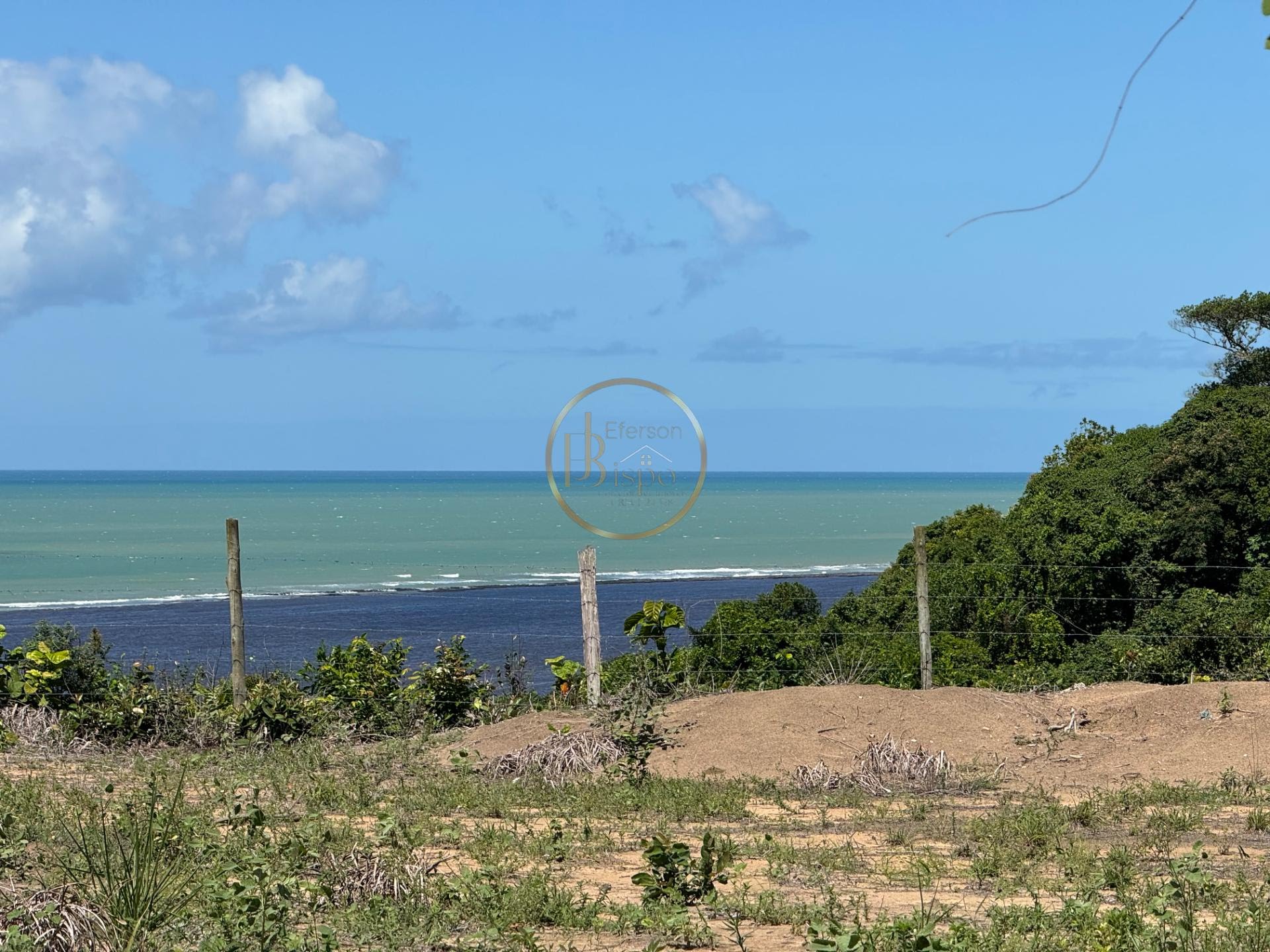 Terreno à venda com 992021m² de terreno no Bairro Outeiro da Gloria, Porto Seguro — foto principal