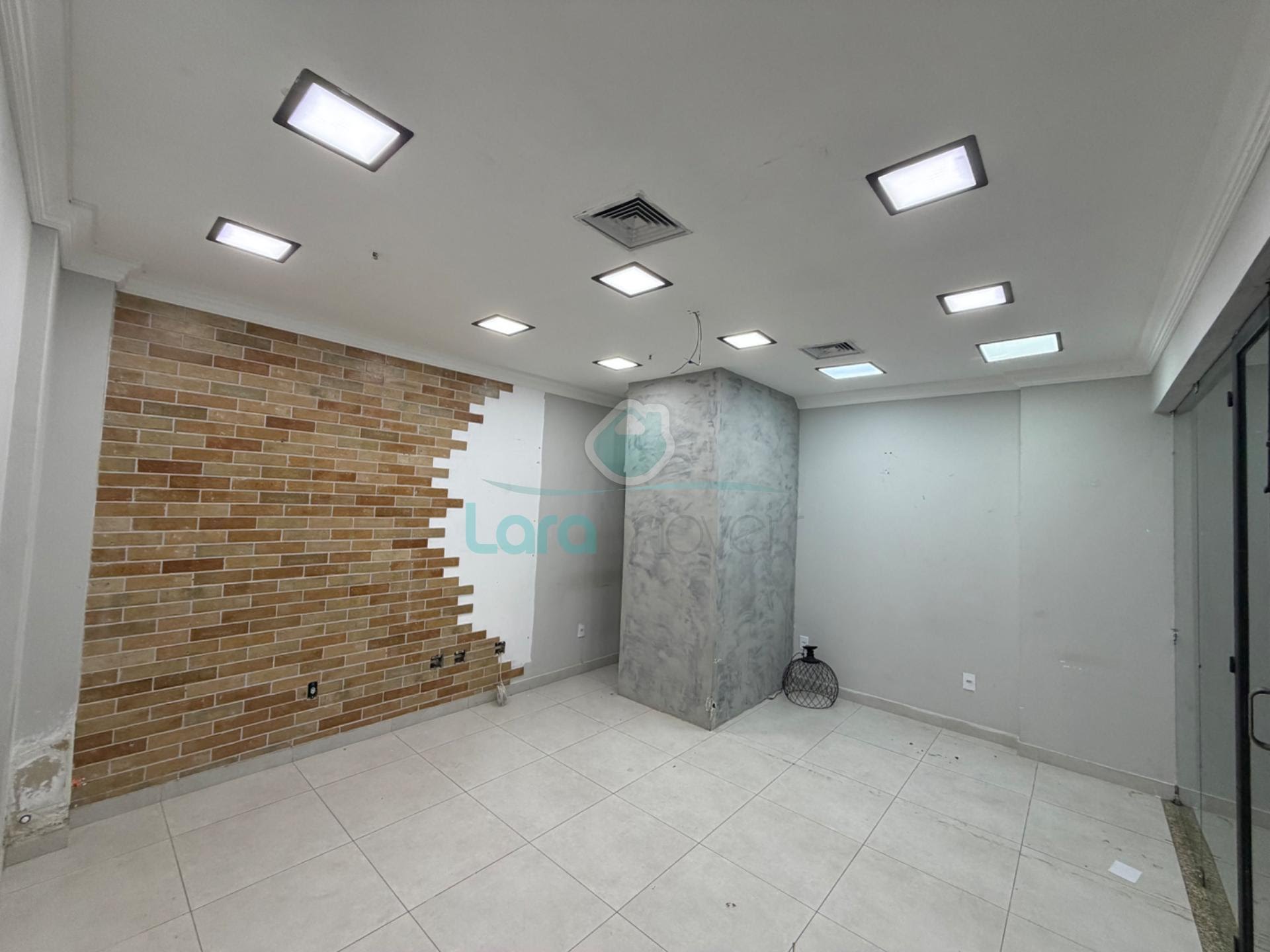 Comercial à venda com 1 banheiro e 22m² no Centro, Macaé (RJ) — foto 11 de 23