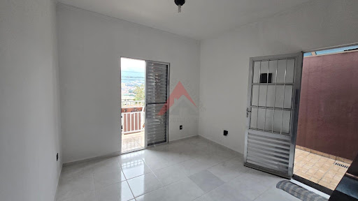 Casa na Av. Delegado Valdemar Gomes Pinto - Extrema