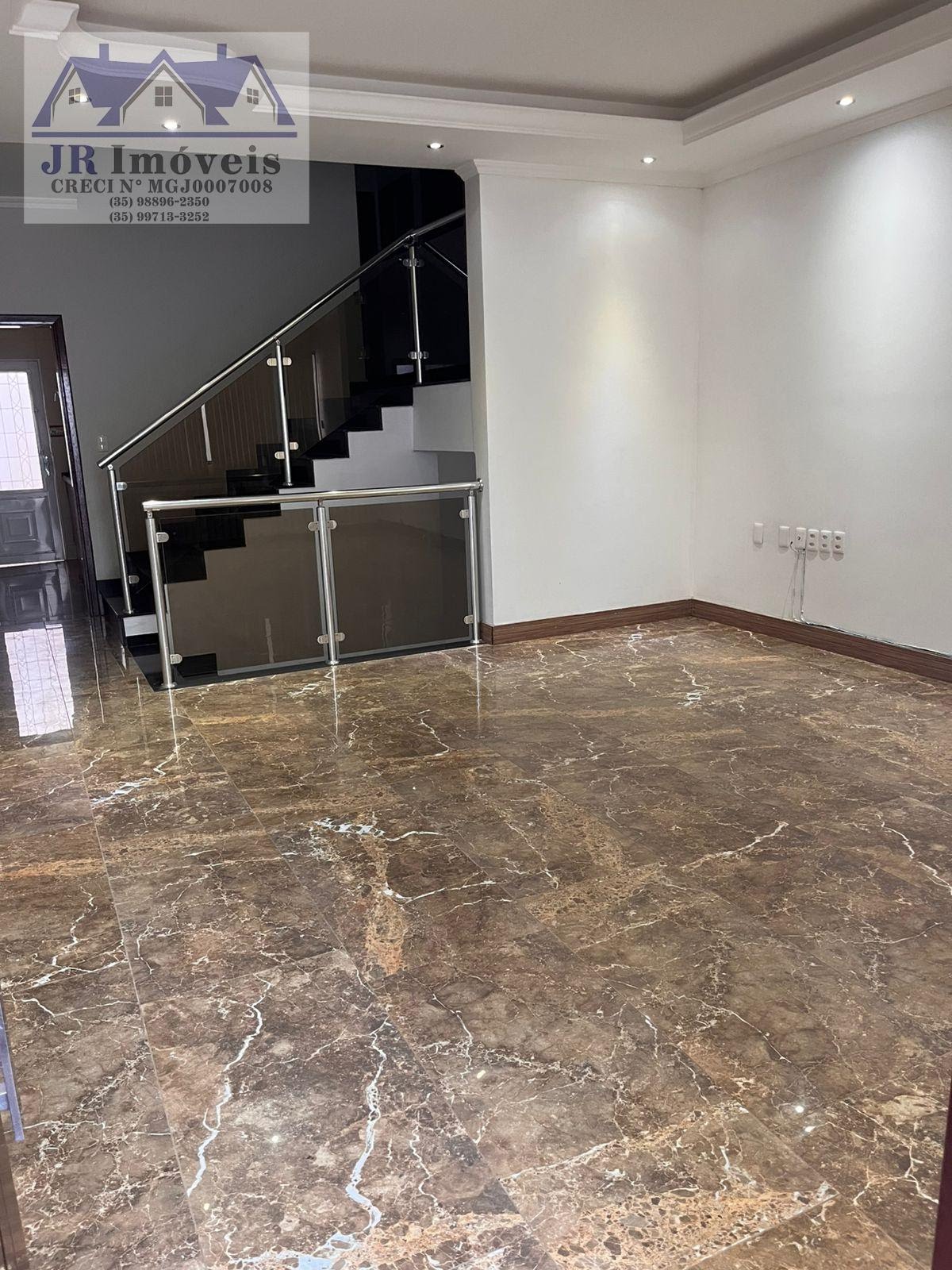 Casa à venda com 4 quartos, 1 suíte, 4 vagas e 190m² no Sossêgo, Piranguinho (MG) — foto 7 de 30
