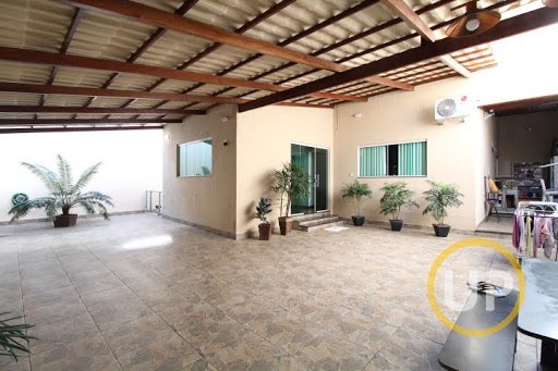 Casa 03 Quartos - Bairro: Oitis - Contagem