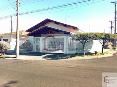 Casa em Jardim Itália  -  Santa Rita do Passa Quatro