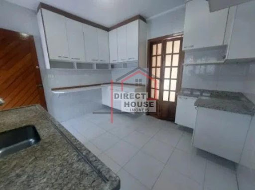 Casa de Condomínio em Butantã  -  São Paulo