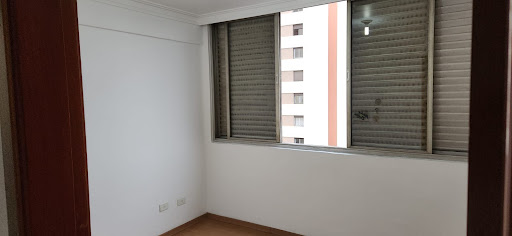 Apartamento em Sumarezinho  -  São Paulo