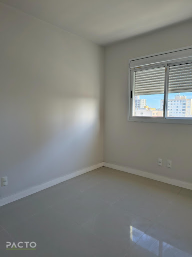 Apartamento à Venda no Centro de Araranguá com 3 Dormitórios