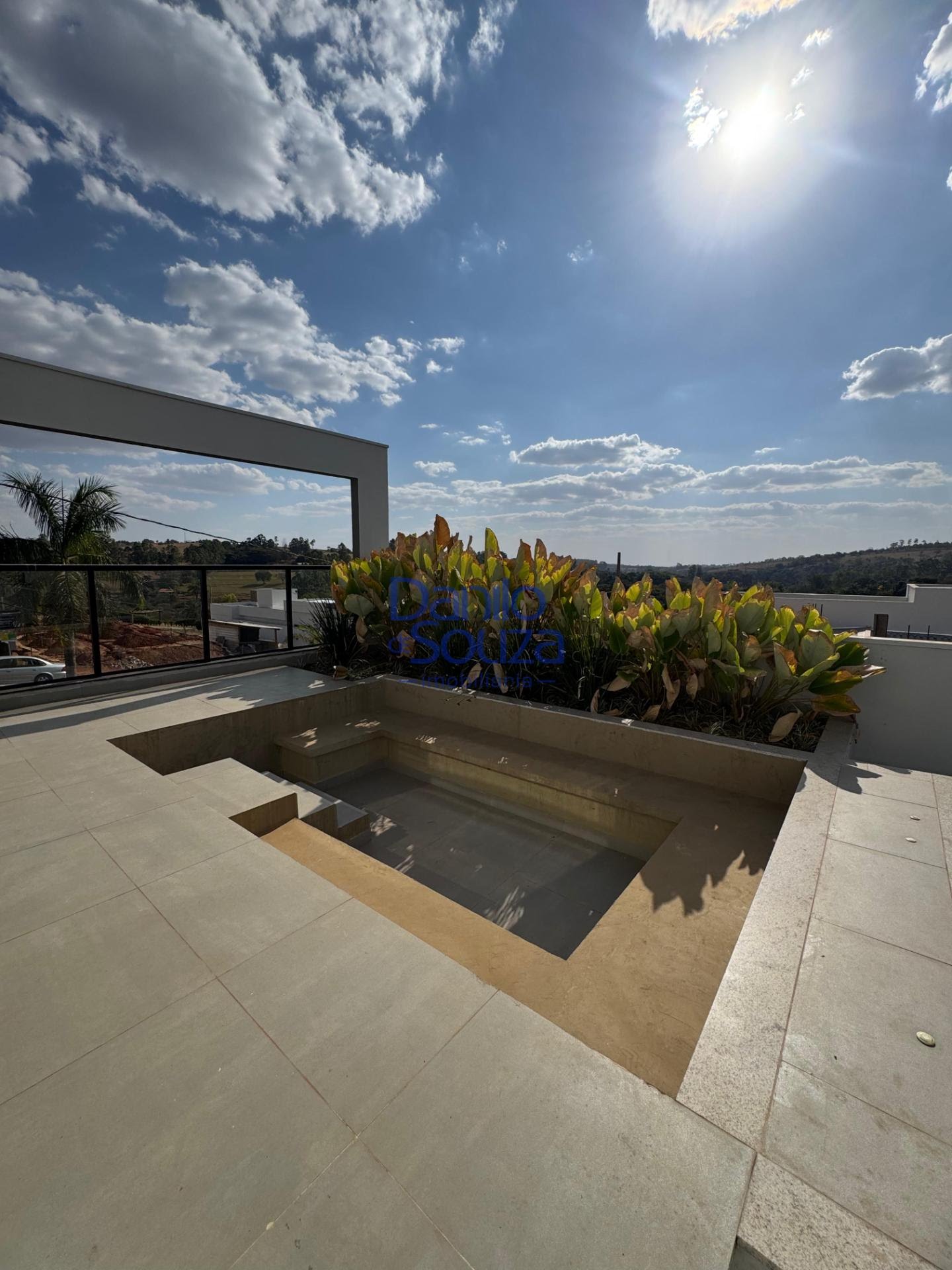 Casa à venda com 3 quartos, 1 banheiro, 2 vagas e 360m² no Villagio Park, Araxá — foto principal