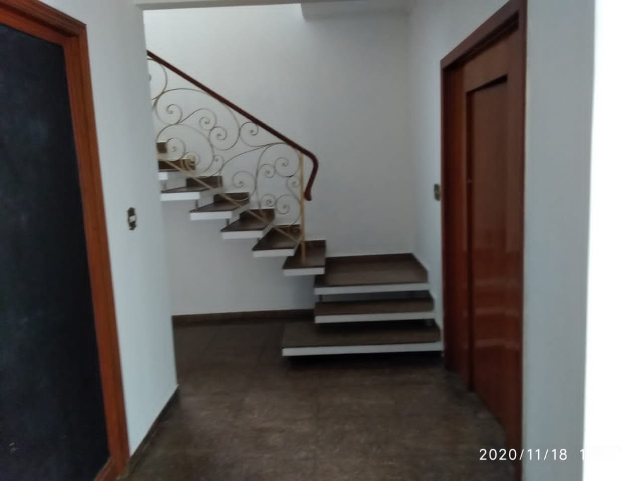 Casa Comercial à Venda Rua Dona Germaine Burchard, Água Branca/SP 