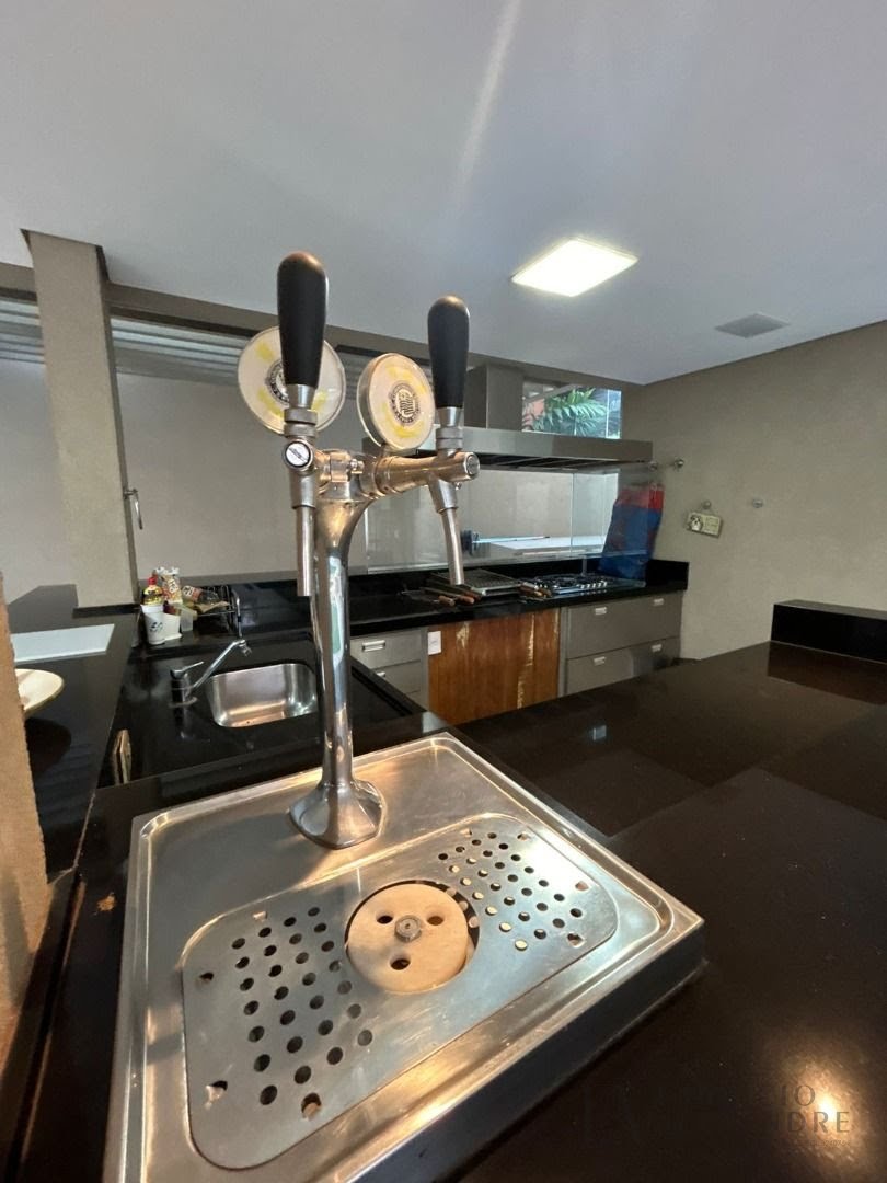 Casa à venda com 4 quartos, 6 banheiros, 6 vagas e 670m² no Village Santa Helena, São José do Rio Preto — foto principal