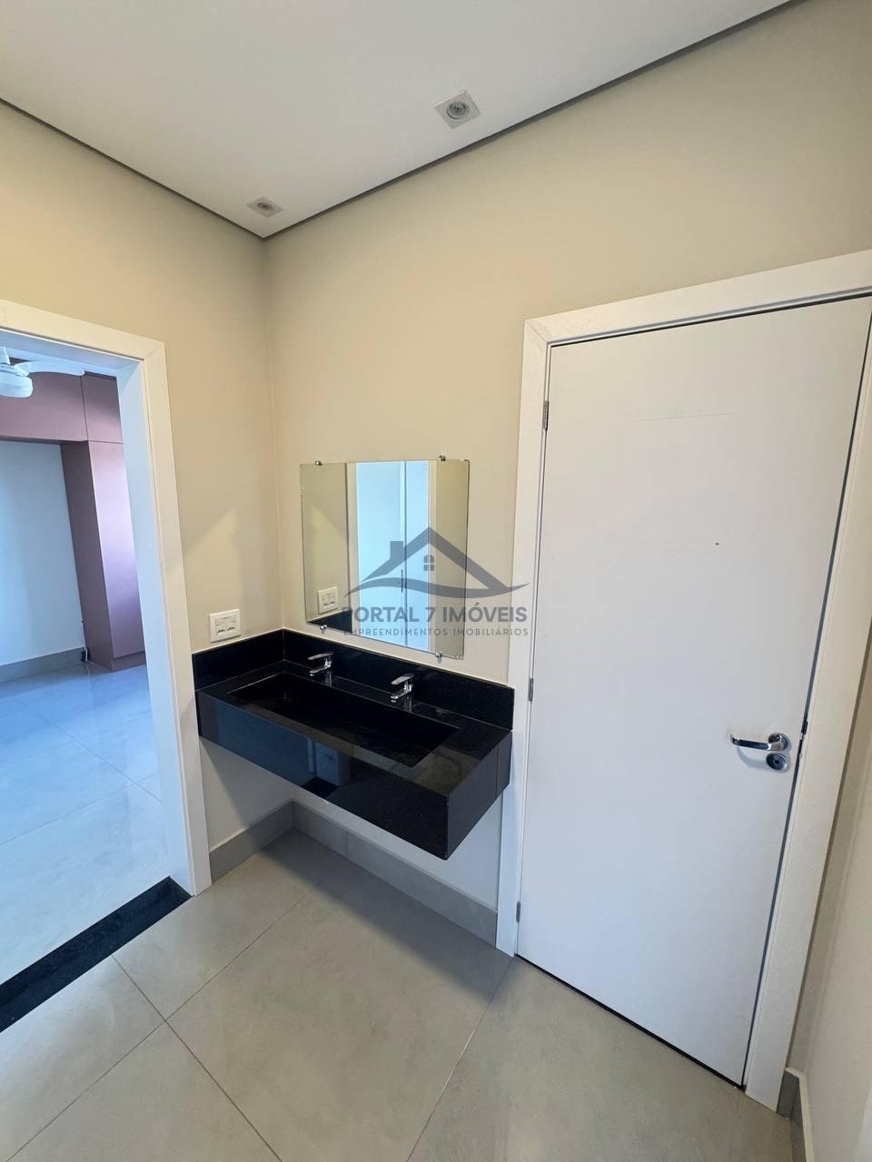 Casa à venda com 4 quartos, 1 suíte, 2 vagas e 210m² no Jardim Arizona, Sete Lagoas (MG) — foto 10 de 20