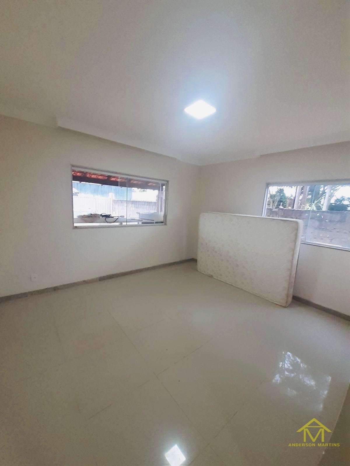 Casa à venda com 3 quartos, 2 banheiros, 2 vagas e 110m² no Balneário Ponta da Fruta, Vila Velha (ES) — foto 3 de 10