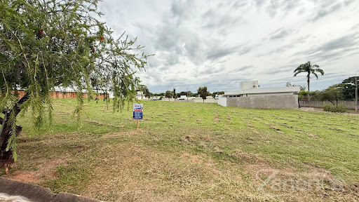 Terreno à Venda no Residencial Portugal I em Adamantina