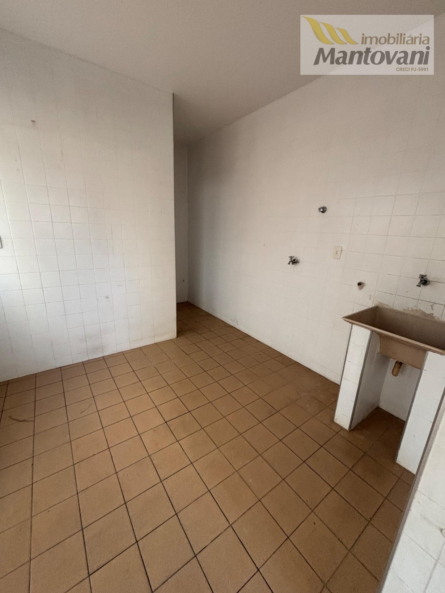 Casa à venda com 4 quartos, 1 suíte, 2 vagas e 245m² no Jardim São Paulo, Tatuí (SP) — foto 6 de 18