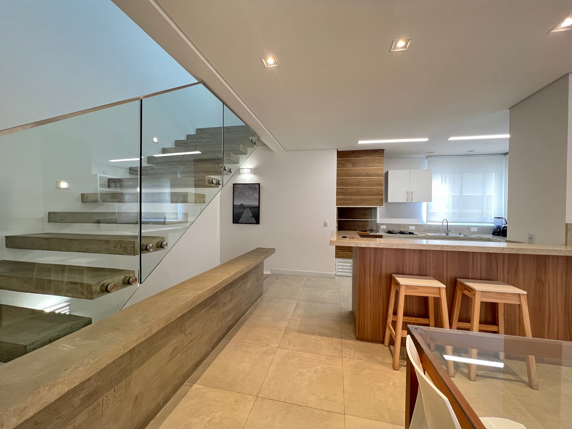 Casa à venda com 2 quartos, 1 suíte, 2 vagas e 180m² no Jurerê, Florianópolis (SC) — foto 12 de 15