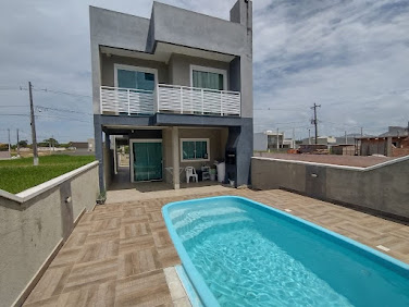 Sobrado em Itapoá/SC na Barra do Saí 