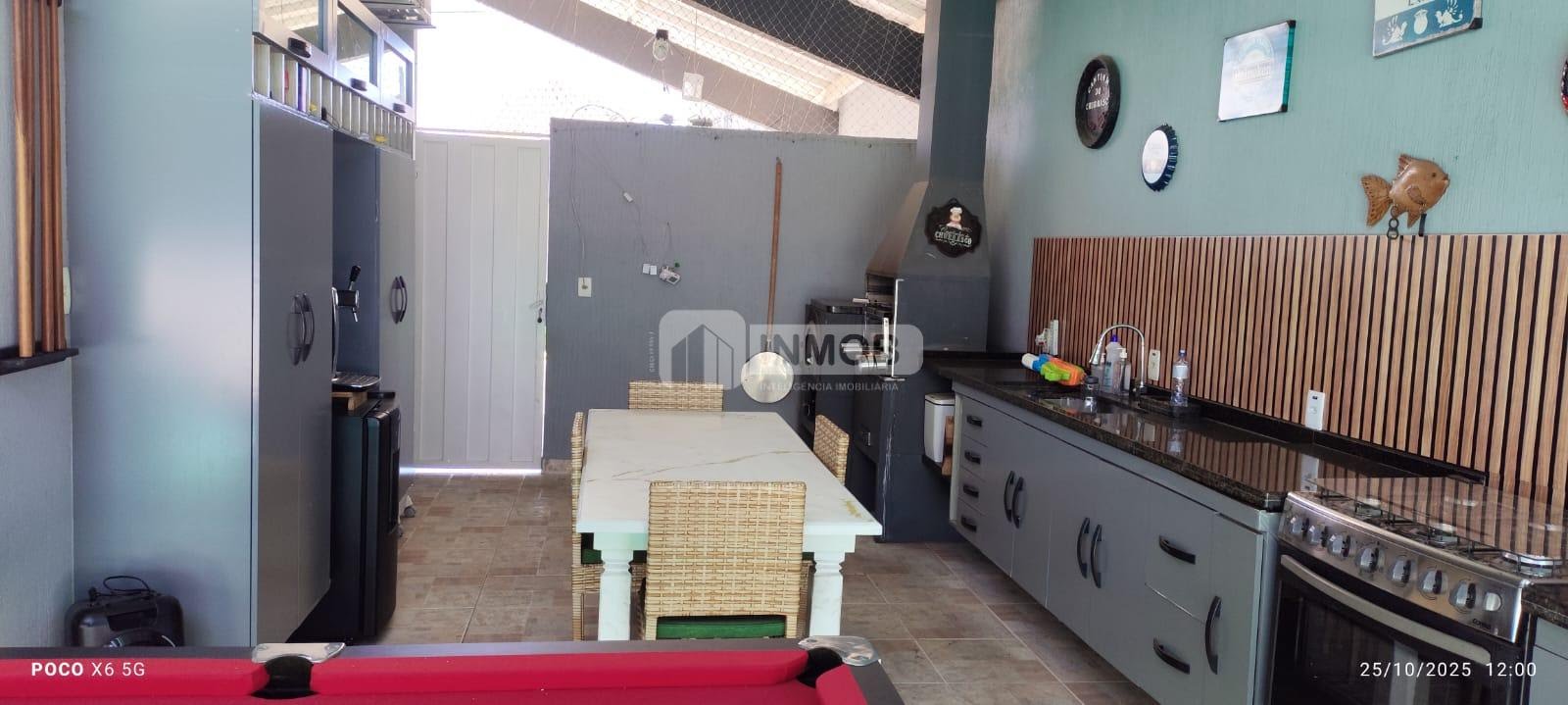 Casa para alugar com 3 quartos, 3 suítes, 3 vagas e 300m² no Piracangaguá, Taubaté (SP) — foto 25 de 28