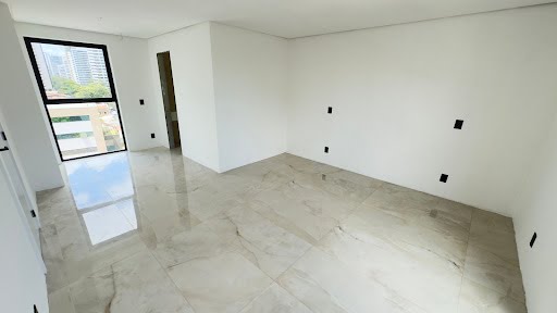 Apartamento à venda com 4 quartos, 4 suítes, 3 vagas e 258m² no Casa Forte, Recife (PE) — foto 11 de 24
