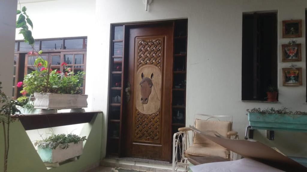 Casa à venda com 5 quartos, 3 suítes, 5 vagas e 240m² no Center Ville, Arujá (SP) — foto 2 de 15
