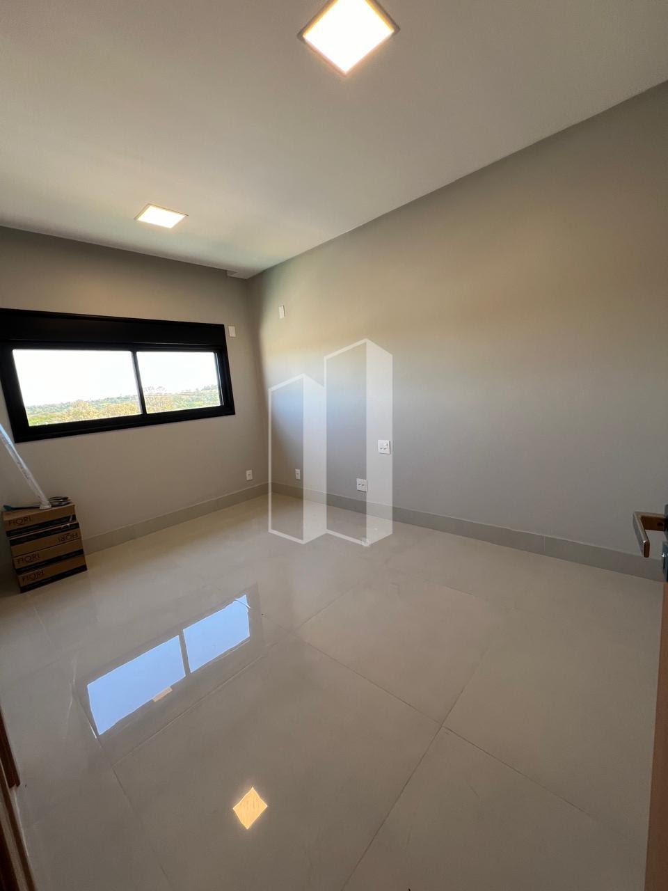 Casa à venda com 4 quartos, 3 suítes, 2 vagas e 246m² no Jardins Capri, Senador Canedo (GO) — foto 22 de 30