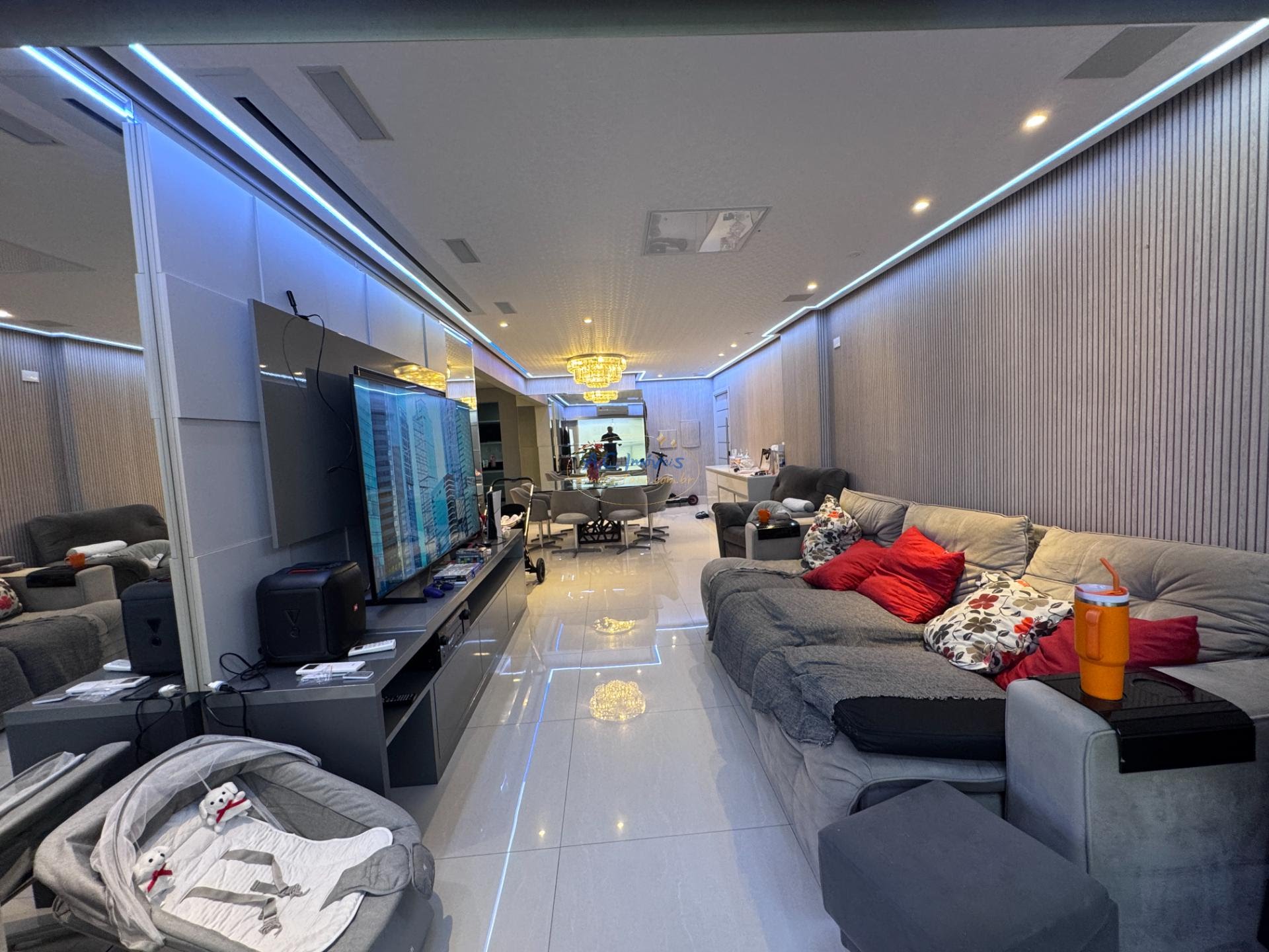 Apartamento à venda com 3 quartos, 3 suítes, 3 vagas e 195m² no Canto do Forte, Praia Grande (SP) — foto 17 de 30