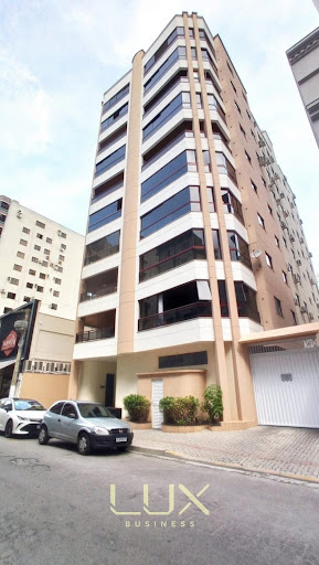Apartamento em Meia Praia  -  Itapema