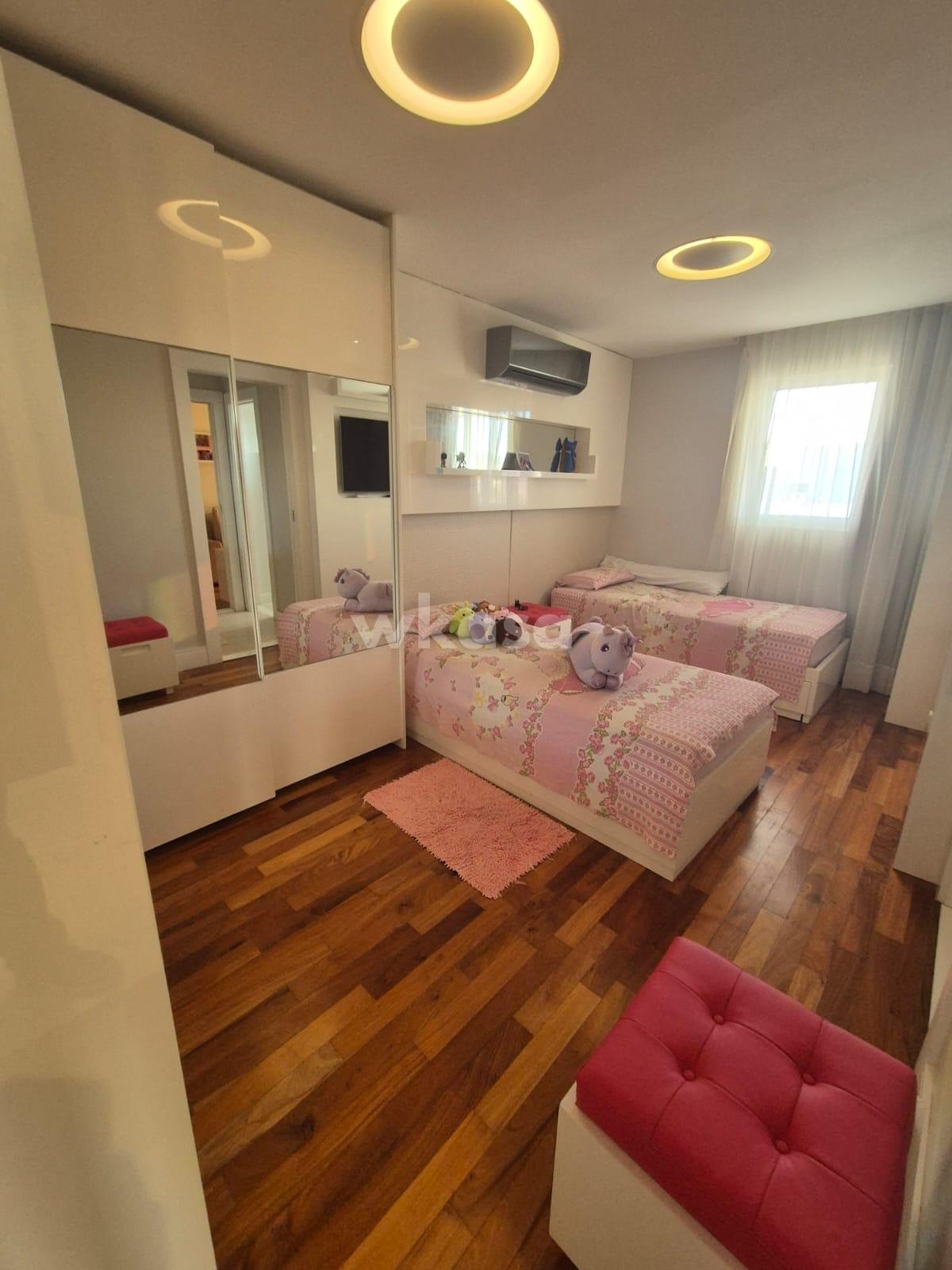 Casa à venda com 4 quartos, 3 suítes, 3 vagas e 350m² no Jacuhy, Serra (ES) — foto 13 de 29