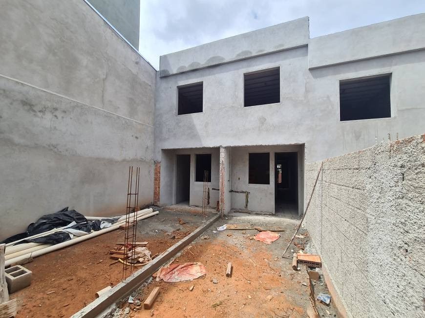 Casa à venda com 2 quartos, 2 suítes, 2 vagas e 80m² no Mantiqueira, Belo Horizonte (MG) — foto 3 de 11