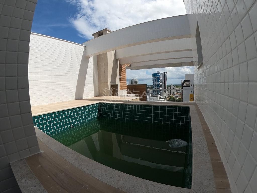 Cobertura Duplex de 3 quartos para venda no Ed. Roland Garros na Pelinca - Campos dos Goytacazes, RJ