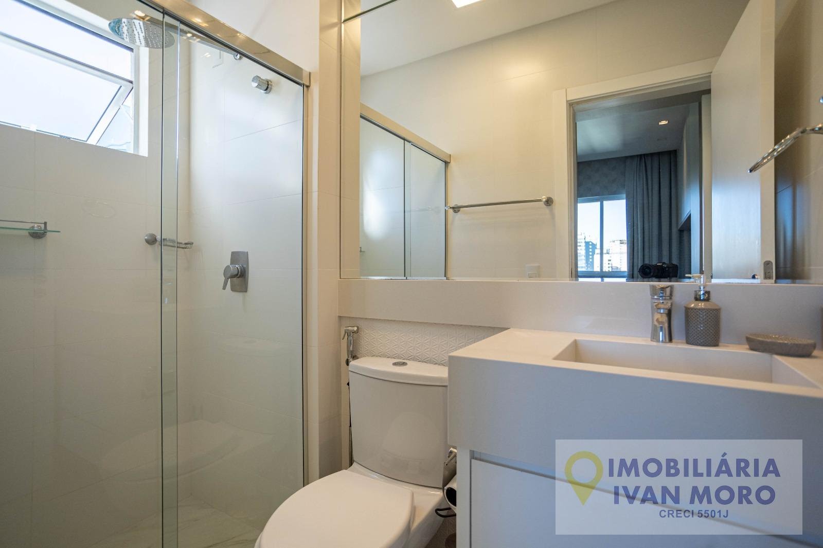 Apartamento à venda com 3 quartos, 3 suítes, 2 vagas e 130m² no Meia Praia, Itapema (SC) — foto 10 de 30