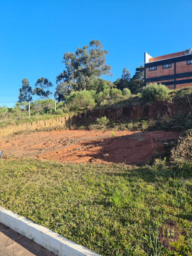 Lote / Terreno em Petrópolis  -  Lages