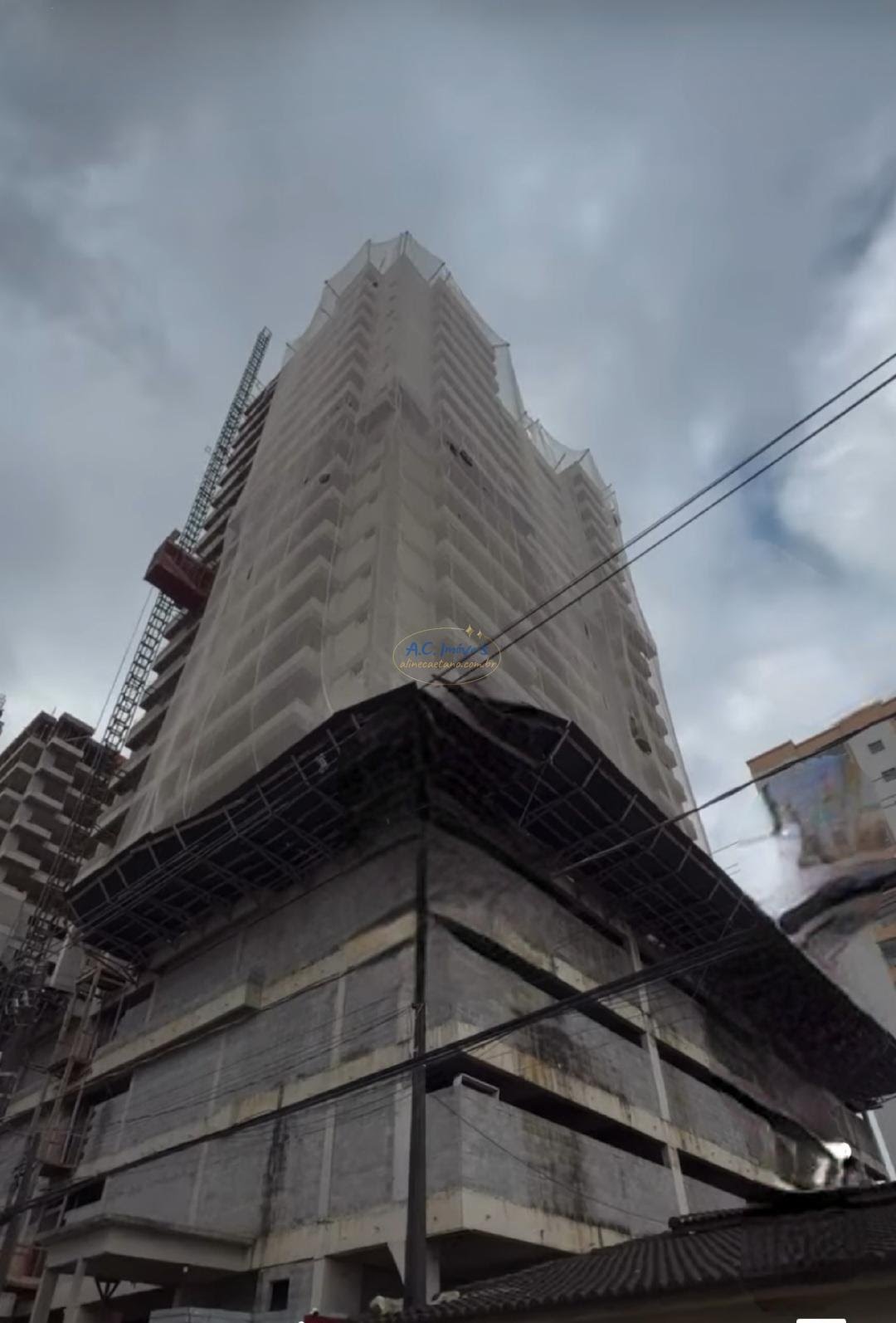 Apartamento à venda com 2 quartos, 1 suíte, 2 vagas e 69m² no Guilhermina, Praia Grande (SP) — foto 2 de 12
