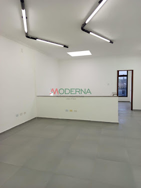 Prédio Inteiro à Venda em Taboão, SBC | 262m²