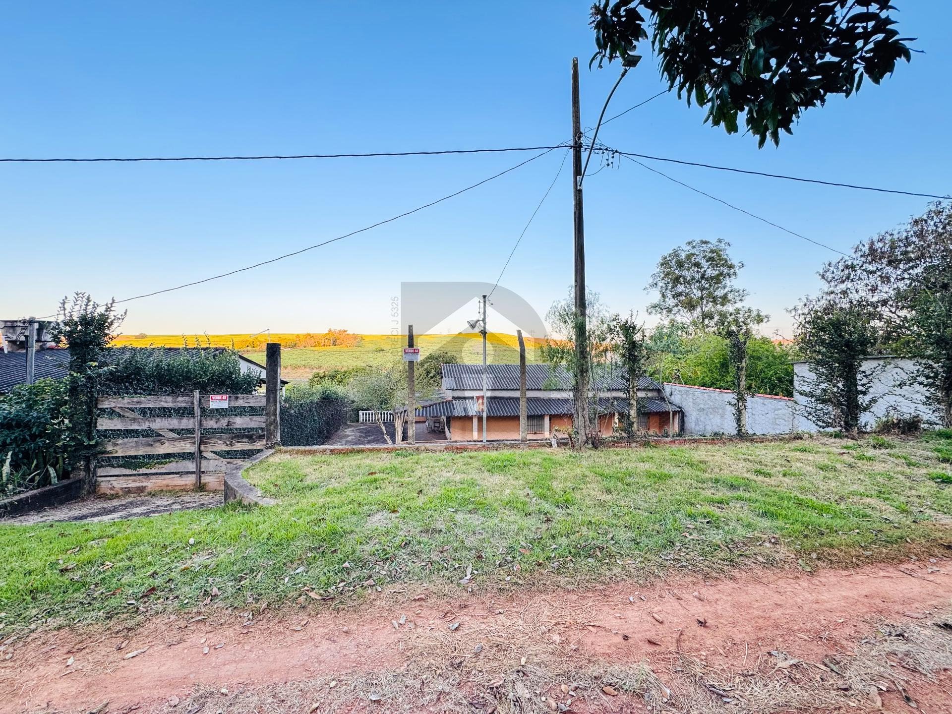 Chácara, 4 quartos, 1200 m² - Foto 1