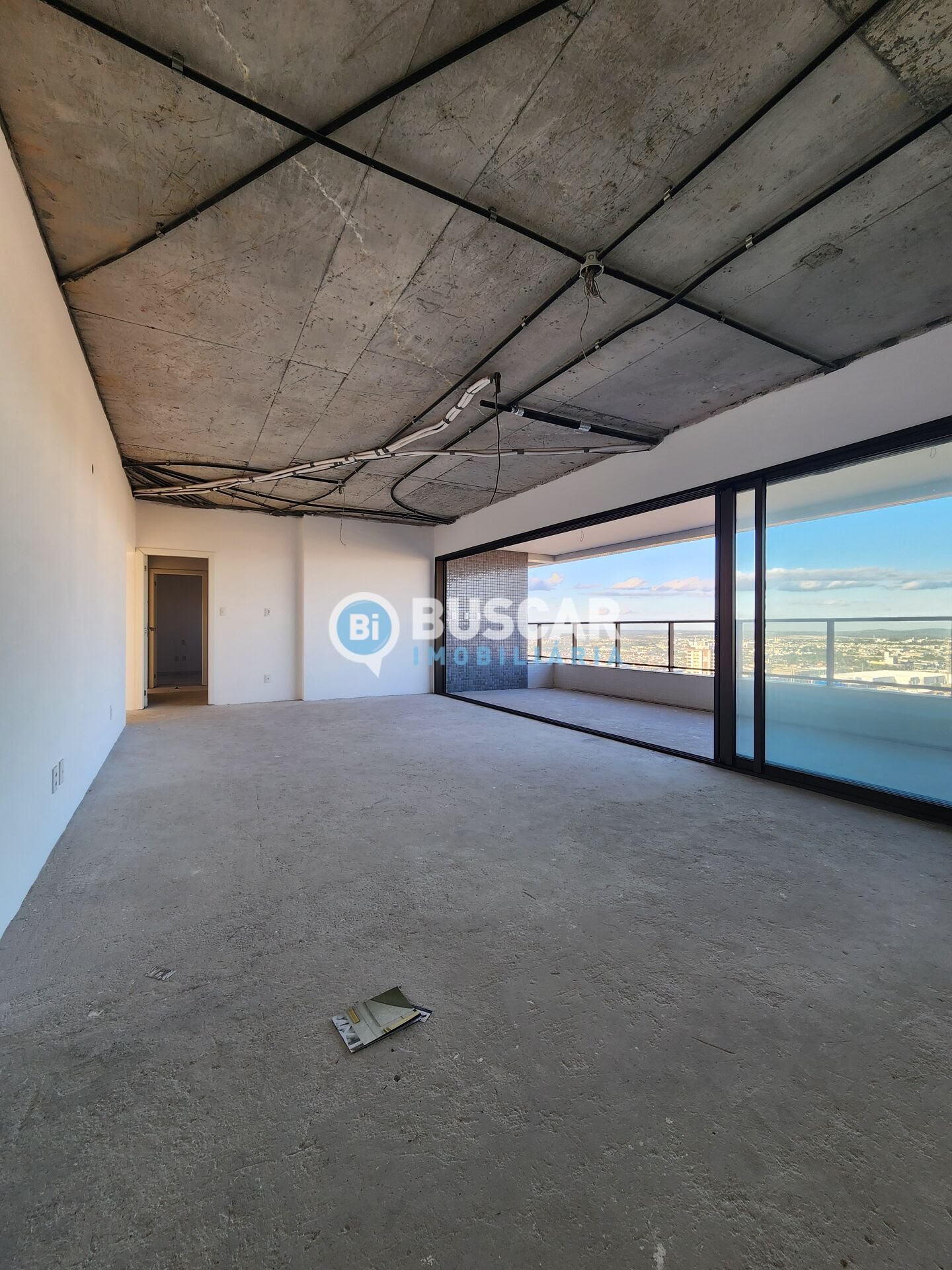 Apartamento à venda com 3 quartos, 3 suítes, 3 vagas e 172m² no Santa Mônica, Feira de Santana (BA) — foto 3 de 13