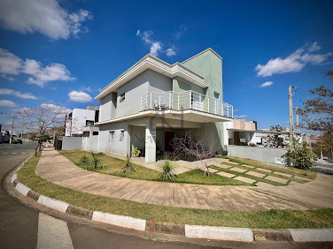 Casa à Venda em Condomínio Reserva dos Ypês 2, Tatuí, 198m²